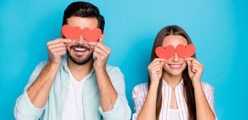 اكتشف قوة لغة العيون في الحب وعمق تأثيرها العاطفي