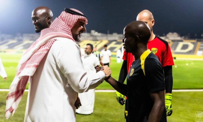 نجولو كانتي: هل يستمر نجم الوسط مع الاتحاد السعودي؟