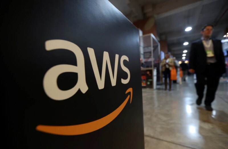 انقطاع خدمات الإنترنت العالمية: الطريق إلى بنية تحتية أقوى