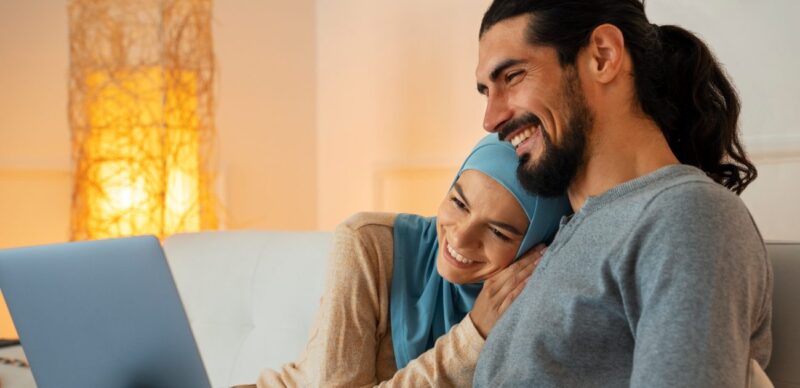 مفهوم النكاح في الشريعة: الفرق بين العقد والجماع ودور المرأة