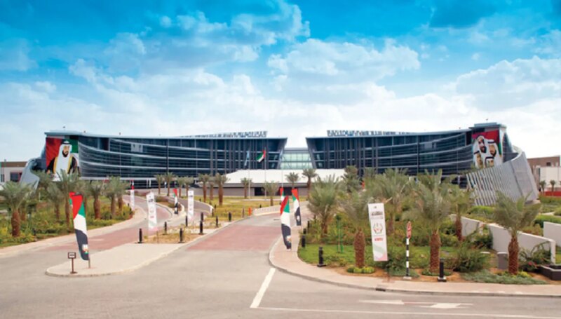 الذكاء الاصطناعي في الإمارات: تمكين 10 ملايين شخص وزيادة الإنتاجية