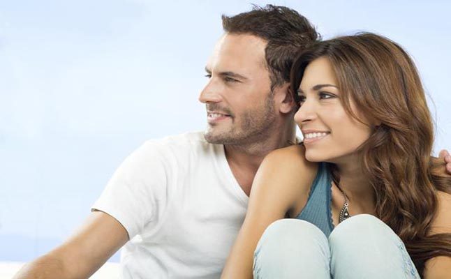 تجاوز الروتين: أسرار العلاقة الحميمة الزوجية الناجحة