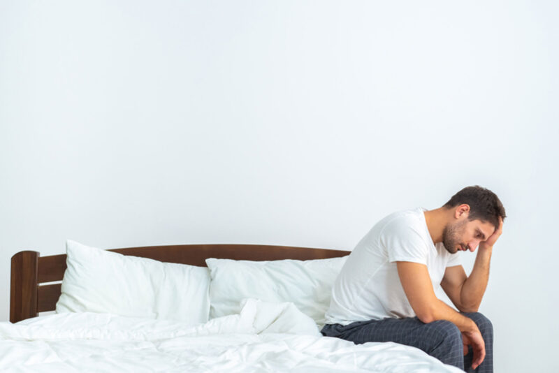 دليل شامل عن القذف المرتجع: الأعراض، التشخيص، والعلاج