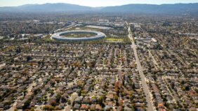 هل ينهي الذكاء الاصطناعي العمل عن بعد؟ تأثيره على سوق العقارات