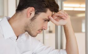 فك شفرة عدم الانتصاب المفاجئ: الأسباب الخفية وطرق الوقاية