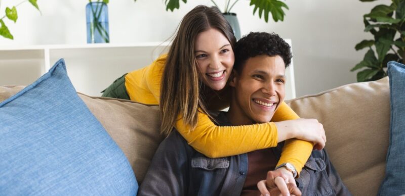 الأمان العاطفي في الزواج: من غياب الخوف إلى دعم النمو الشخصي