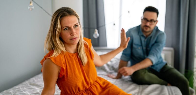 الخيانة الزوجية المتكررة: إشارات خفية وكيفية حماية زواجك