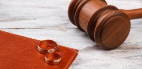 الرابطة الزوجية وحكم غياب الزوج الطويل: تعزيز التواصل