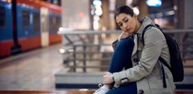 الشوق للحبيب الغائب: نبض القلوب ودلالات العشق الخالد