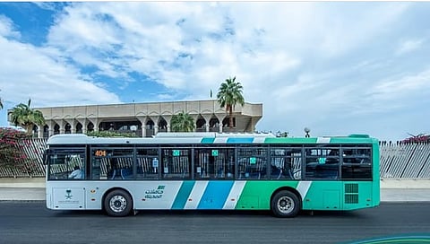 مستقبل النقل: خدمة النقل الترددي بالمدينة المنورة وتجربة الزيارة