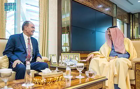 نائب وزير الداخلية المُكلف يستقبل رئيس لجنة الأخوة الأردنية السعودية