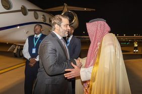 وزير خارجية سوريا يصل إلى الرياض