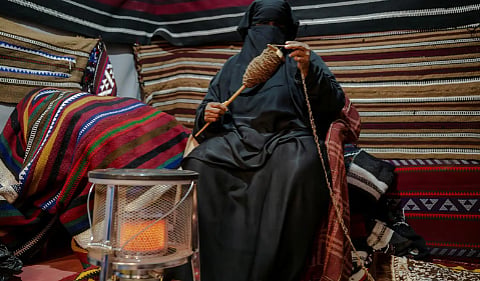 حرفة السدو: أكثر من مجرد نسيج، رمز للتراث السعودي العريق