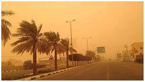 تحديات أحوال الطقس في السعودية: نظرة على الظروف الجوية والبحرية