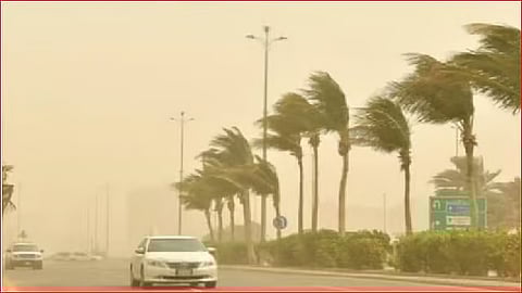 تقارير عاجلة عن أحوال الطقس في الجوف: الرياح والأتربة تسيطر