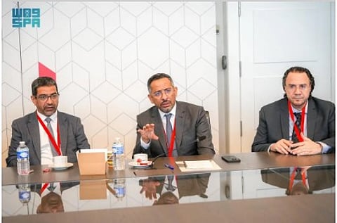 المملكة نحو الريادة: توطين الصناعات الدوائية السعودية والتنمية المستدامة