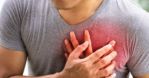 استشاري يحذر من أخطر مؤثر يومي على مريض القلب