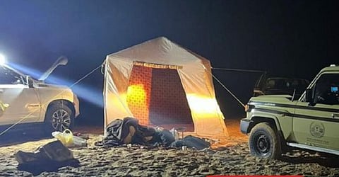 ضبط مواطن لارتكابه مخالفة التخييم دون ترخيص بمحمية الإمام عبدالعزيز بن محمد الملكية