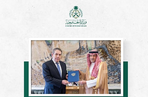 وزير الخارجية يتلقى رسالة خطية من نظيره الروسي