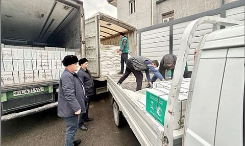 المملكة توزع مئات السلال الغذائية في أوزبكستان