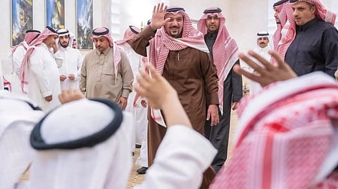 أمير منطقة القصيم يشارك الأيتام مأدبة الإفطار