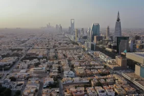 مستقبل البناء: استكشاف دور الحديد الإنشائي في السعودية ومشاريعها