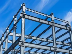 البناء بالحديد البارد: تجربة سعودية واعدة نحو مستقبل أفضل