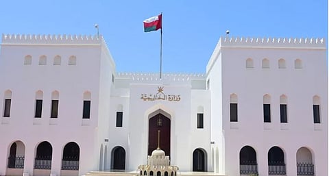 سلطنة عُمان تدعو لوقف الهجمات الصاروخية الإيرانية في المنطقة