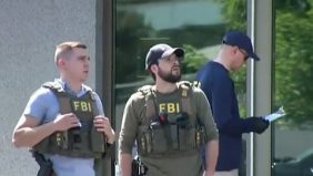 القيادة العليا على علم: إطلاق نار أوستن ومخاوف شبهة الإرهاب