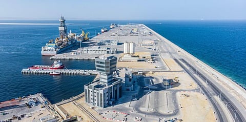 إيران تنفي تنفيذ أي هجوم عسكري على أراضي وموانئ سلطنة عمان