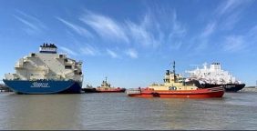 تفاصيل تغيير مسار ناقلة غاز بسبب المخاطر في مضيق هرمز