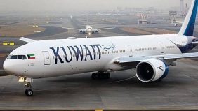 الكويت تسير رحلات لإعادة رعاياها إلى البلاد عبر السعودية برًا
