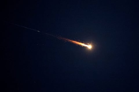 رويترز: دوي انفجارات متكررة في أبوظبي بالقرب من مطار زايد