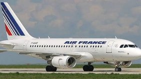 صواريخ إيران تجبر رحلة جوية لنقل رعايا فرنسيين من الإمارات على العودة