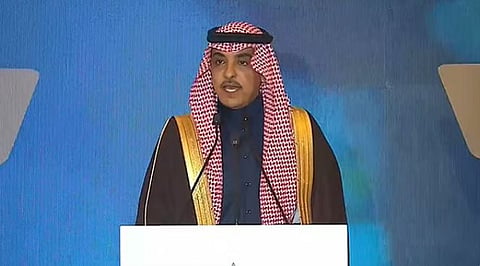 وزير الإعلام يدعو إلى خطاب إعلامي خليجي موحد لمواجهة التهديدات