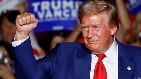 ترامب: أمريكا بدأت استهداف مصانع الطائرات المسيرة الإيرانية