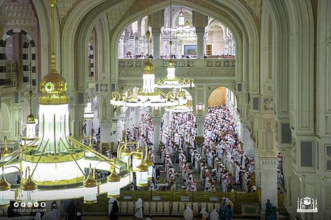 العشر الأواخر في الحرم المكي: جهود المملكة لرعاية ضيوفها
