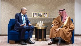 وزير الخارجية ونظيره الأردني يبحثان مستجدات الأوضاع الراهنة