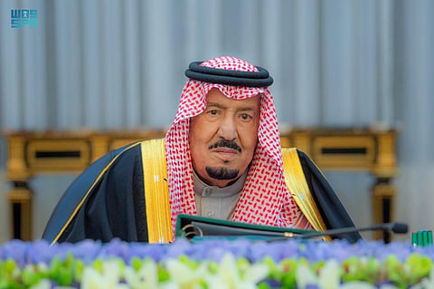 الملك سلمان يهنئ بعيد الفطر 1447هـ: تأكيد على خدمة الحرمين ودعم السلام العالمي