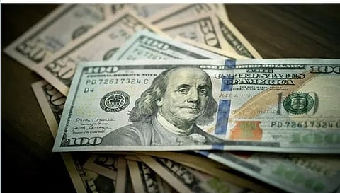 رغم ارتفاعه.. الدولار يتجه لتسجيل خسارة أسبوعية مقابل العملات