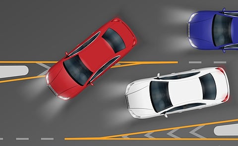 «المرور» تحذر من 4 أخطاء يرتكبها قائد المركبة عند التجاوز