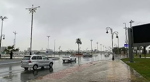 «الأرصاد»: أمطار خفيفة ورياح نشطة على العاصمة المقدسة
