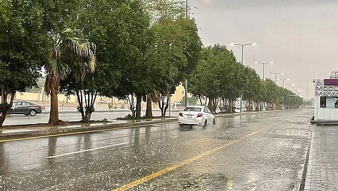 طقس المملكة الأربعاء.. أمطار رعديةورياح مثيرة للأتربة والغبار على عدة مناطق