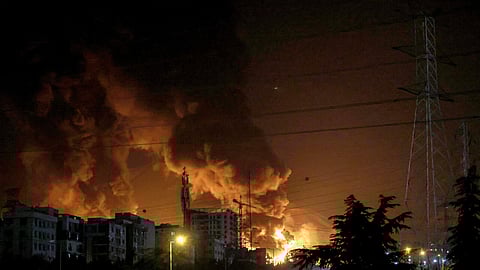 حصاد 24 ساعة: استهداف المنشآت العسكرية الإيرانية بضربات مكثفة