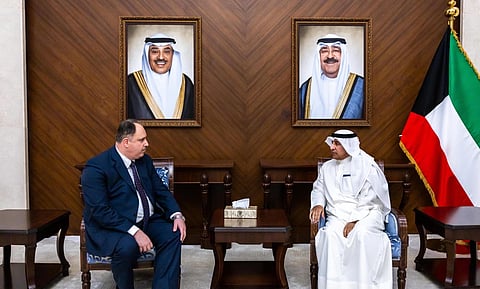 استمرار الاعتداءات: الكويت تواصل الدفاع عن أراضيها