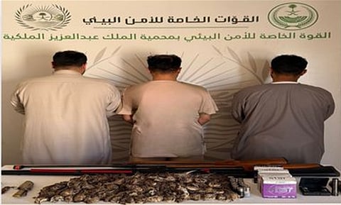 ضبط 3 مواطنين لارتكابهم مخالفة الصيد في أماكن محظور الصيد فيها بمحمية الملك عبدالعزيز الملكية