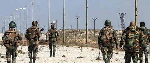 مقتل جنديين سوريين وإصابة آخرين أثناء نقل ألغام ومخلفات حربية بريف إدلب