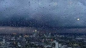 «الأرصاد»: إنذار أحمر بهطول أمطار غزيرة ورياح شديدة على محافظة بدر الجنوب