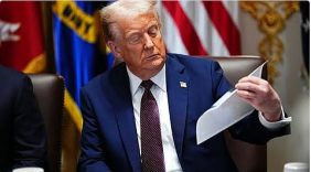 مستقبل العقوبات الأمريكية على إيران: توازن دقيق بين الضغط والحوار