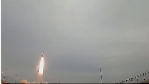 120 مسيّرة و32 صاروخا انطلقوا على دول الخليج والأردن منذ إعلان إيران قبول وقف النار